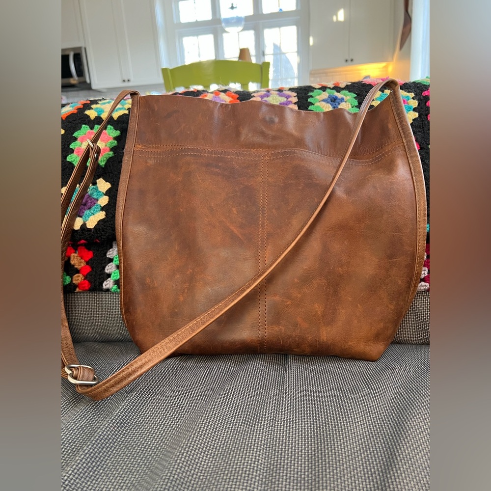 Rough & Tumble Camden Crossbody—rustic pecan